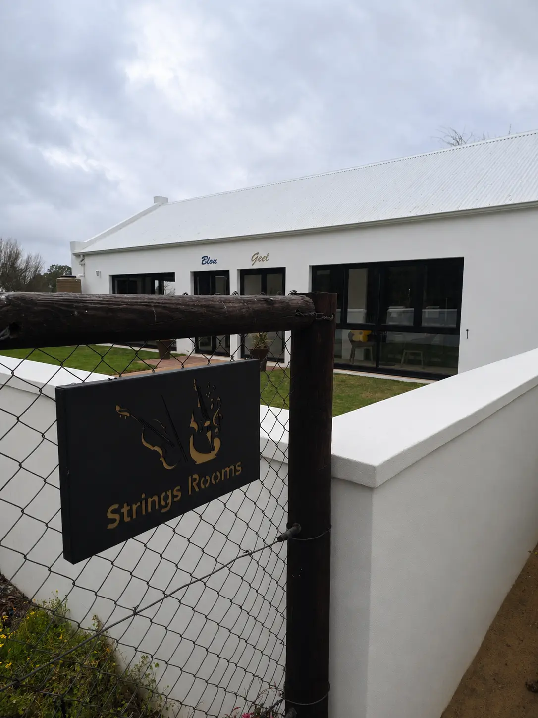 Entrance to The Strings Rooms at Klawerjas